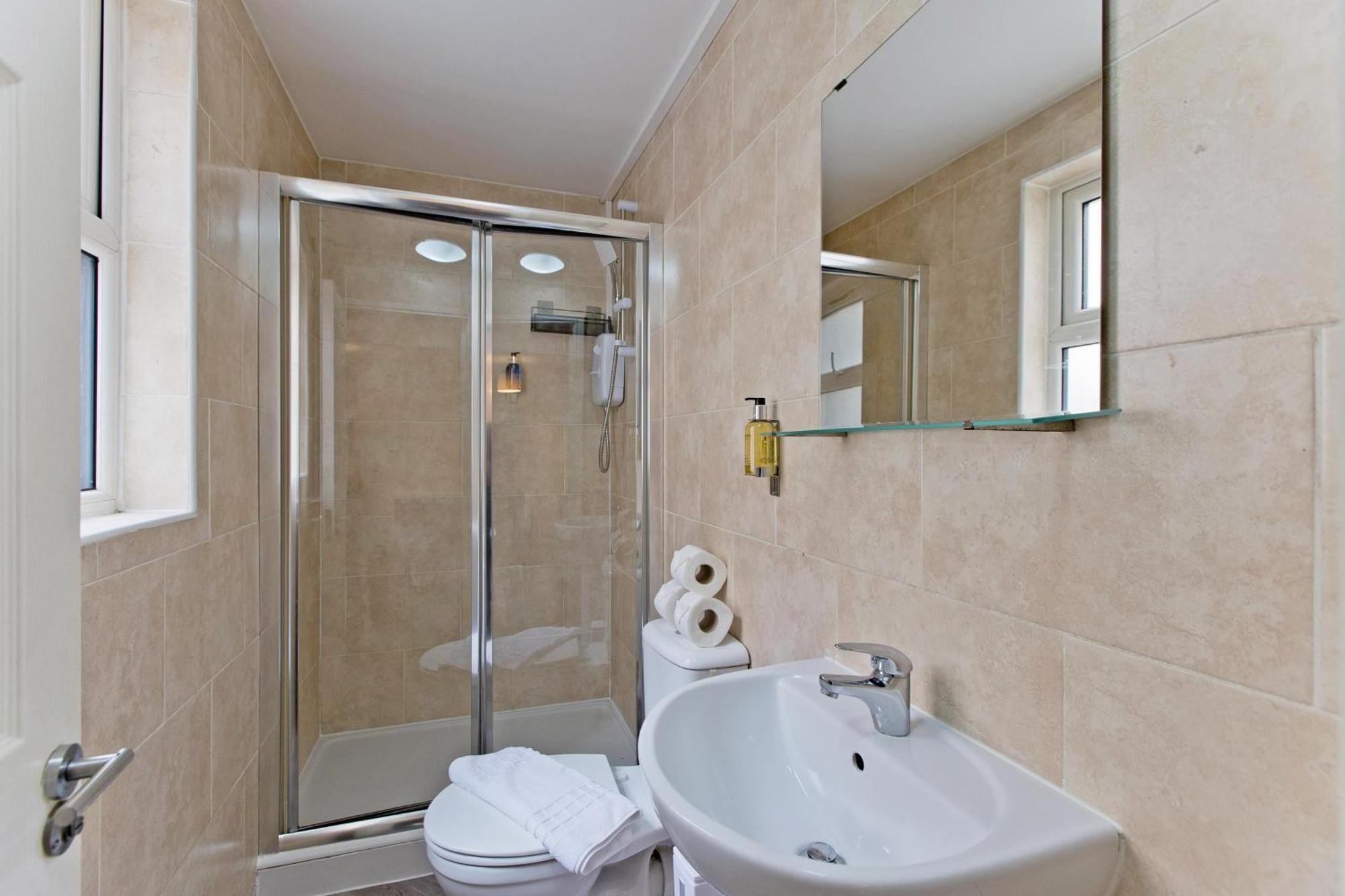 Imperial Corner House-Whitechapel Apartment London Eksteriør bilde