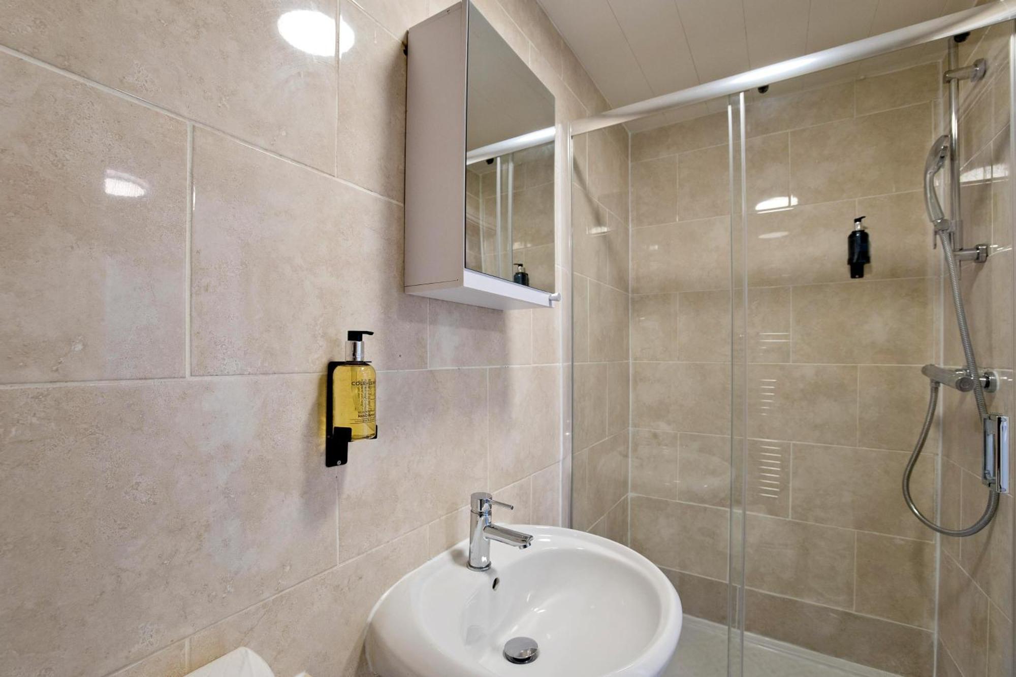 Imperial Corner House-Whitechapel Apartment London Eksteriør bilde